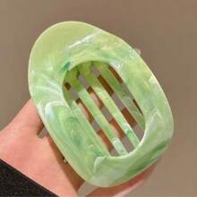 1pc Flat Round Hair Clip, Suitable For Bun Hairstyle, Hair Claw Design, Elegant Hair Accessory For Women, Floral Pattern, Random Design, Claw Clips, Hair Claws, Clips For Hair, Hair Slide, Hair Barrettes