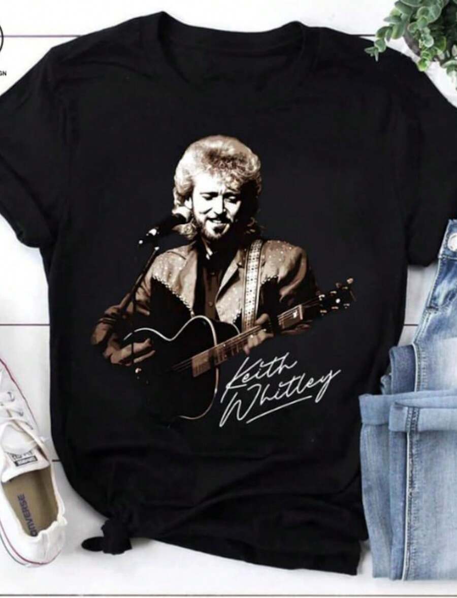 Keith Whitley Sandy Performance Portrait Crew Neck T-Shirt Knotted Hem Short Sleeve Y2k Casual Wear Tops Plus Size Clothes Suitable For All Seasons Machine Wash For Business Casual And Daily Wear - màu đen - Xem 1