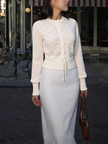 Damski kardigan w nowym stylu, w kolorze morelowym, z okrągłym dekoltem, długim rękawem, ściągaczem u dołu i guzikami, szydełkowany, z teksturą, modny i elegancki, prosty, sportowy, rekreacyjny, lekki, dzianinowy top Y2K, na jesień i zimę