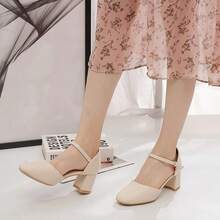 Zapatos de tacón para mujer Sandalias de verano de una sola correa, punta cuadrada y punta abierta para mujer. Combinación de verano con vestidos. Zapatos de tacón medio grueso, tacón alto y estilo hada. Sandalias de punta semiabierta para mujer. Novedades de primavera/verano de estilo hada. Zapatos de tacón grueso y punta hueca. Tacones franceses versátiles de una sola correa y punta abierta. - Beis - Ver 10