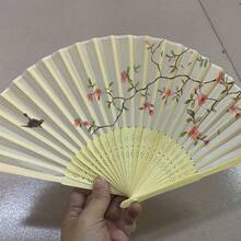 1pc Hanfu COS Sandalwood Bamboo Hollow Carved Fan, Multiple Floral Designs, Elegant Aesthetic, Suitable For Summer Travel And Photography