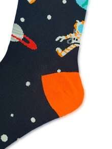 1 Pair Of Men's (Suitable For Both Men And Women) Crew Socks, With A Fun Space-Style Theme. The Dark Blue Sock Body Matches The Orange Heel And Toe To Form A Color-Block Effect, Decorated With Astronauts, UFOs, Planets, Rockets And Other Space Elements, Full Of Sci-Fi Sense And Design Sense. - Multicolor - View 4