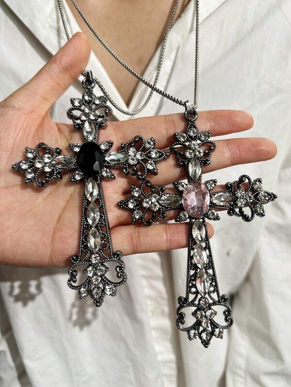 1 colar de metal gótico multicolorido com incrustações de zircônia e cruz oca esculpida, luxuoso, adequado para festas femininas, bailes e uso diário