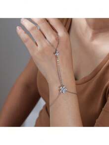 Elegant 5-Petal Flower Bracelet, Shiny Cubic Zirconia Embedded Fashion Jewelry Bracelet For Women (No Box)