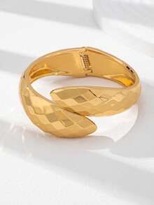 1 Pc Oversized Chunky Cuff Bracelet - Minimalist Stackable Statement Bangle Set - Geometric Dome Design Metal Bangles For Women Everyday Wear