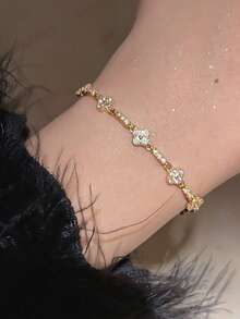 1pc Elegant Zirconia Diamond Flower Adjustable Bracelet, Chic Korean Style Design, Versatile For Commuting - Diamond Shaped Adjustable Bracelet - View 3