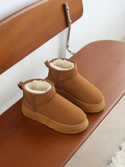 厚底纯色户外雪地靴，加厚棉质衬里