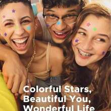 60片星形面部贴纸，采用水胶体材质，添加茶树油，温和不刺激，不含酒精，用于面部护理和遮盖瑕疵，内含镜子和镊子，适合派对装饰、赠品、旅行等场合，价格实惠，是旅行必备佳品。 - 彩色 - 查看 7