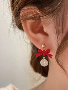 CVNANA 2 件法式时尚复古红色蝴蝶结吊坠耳环，精致可爱百搭女士耳环，适合日常佩戴、派对、节日、圣诞耳环、新年耳环，理想的礼物 - A - 查看 4
