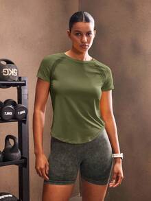 Powerista 女式简约圆领插肩袖运动T恤，夏季 - 軍綠色 - 查看 6