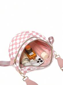 Classic Checkered Design Crossbody Bag–Matches Diverse Styles For Outings, Commutes & Leisure Time  Ample Space For Daily Errands, Casual Outings & Travel Adventures - Kẻ sọc hồng và trắng - Xem 9
