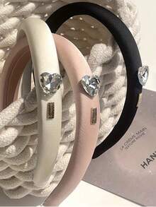 1pc French Sparkling Heart Diamond Headband, Minimalist Elegant Crystal Heart Black Wide-Brim Headband For Women, Versatile Hair Accessory For Autumn/Winter, Hair Accessories, Hair Tools, Beauty Accessories, Curly Hair Accessories For Women, Fall, Travel, Hair Tools, Accessories Women, Hair Stuff, Fall, Hair Accessories Women, Hair Tools, Hair Stuff, Stuff, Beauty Accessories, Gifts, Travel, Gifts For Women, Hair Stuff, Stocking Stuffers