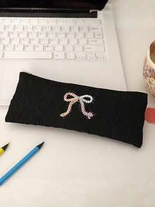 1 Estojo de Lápis com Laço: Com uma estética elevada, grande capacidade, funciona tanto como um estojo de papelaria fofo para meninas quanto como uma bolsa de armazenamento para estudantes. Com um design minimalista, porém adorável, é um item essencial para passeios e uma escolha ideal para senhoras conscientes de estilo. - Multicolorido - Visão 12