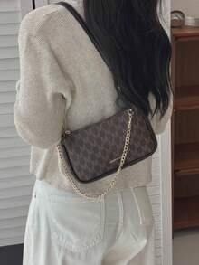 New Fashion Classic Versatile PU Waterproof Fabric Letter Pattern Printing Design Metal Chain Decoration Design French Baguette Bag, Women's Shoulder Wallet, Latin American Street Style Wallet, Suitable For Shopping. Travel To Work, Party Gatherings - 咖啡棕 - 查看 3