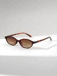 1 Pair Women's Cat Eye Narrow Small Frame PC Ultra-Light Glasses, Retro Versatile For Street Style, Runway, Party, Fashion Eyewear