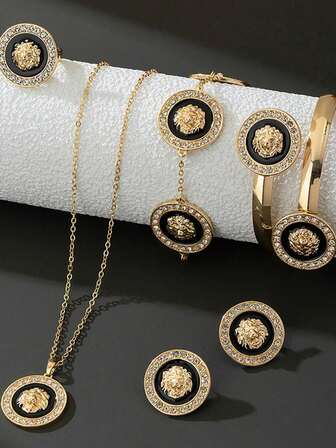 4pcs Luxury Metal Lion Head Jewelry Set! Gold Chain Pendant + Bracelet + Earrings + Elegant Ring, High-Quality And Eye-Catching, Suitable For Daily, Date, Party, Wedding, Versatile And Stylish, Also An Excellent Gift Choice For Family And Friends, Fashionable And Practical Jewelry Set!