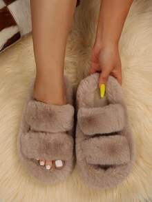 2025 Nuevas pantuflas esponjosas de talla grande para mujeres, pantuflas de suela gruesa y de felpa para uso interior y exterior, antideslizantes, para otoño/invierno