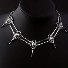Gothic Alloy Bird Skull Necklace - 銀色 - 查看 2