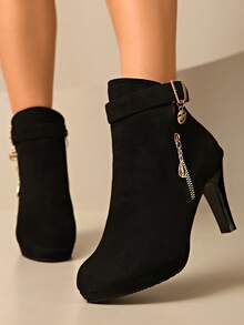 欧美新款秋冬细跟踝靴，侧拉链高跟短靴，时尚靴子，女短靴，欧美细跟高跟鞋，流行冬季新款性感圆头靴，简约高跟女靴
