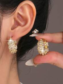 一对华丽闪亮的白色立方氧化锆镶嵌优雅圆形耳环，奢华派对婚礼首饰，女士适用。情人节配饰 - A - 查看 9