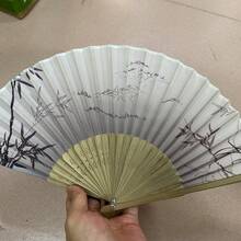 1pc Chinese Style Summer Portable Tassel Fan, Folding Fan, Ancient Style Hanfu For Men, Children Dance Small Bamboo Fan