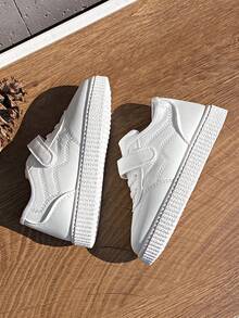 1 双儿童 PU 皮革时尚轻便舒适小女孩鞋，春秋季刺绣白色低帮运动鞋 - 白色 - 查看 7