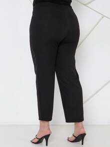 Calça Plus Size de Cintura Alta|Conforto, Estilo e Versatilidade - Preto - Visão 2