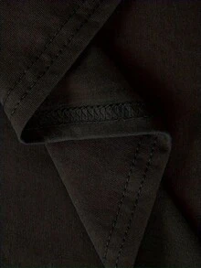 Camiseta De Mujer Con Estampado De Calaveras Y Flores Negras - Cuello Redondo Casual, Manga Corta, 100% De Algodón Elástico, Lavable En Máquina, Parte Superior Para Todas Las Estaciones Con Diseño De Rosas Rojas Vibrantes Y Hojas Verdes, Ropa Versátil | Camiseta Gráfica De Calaveras | Elasticidad Media