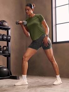 Powerista 女式简约圆领插肩袖运动T恤，夏季 - 軍綠色 - 查看 4