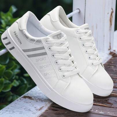 Flipark 男式条纹设计系带滑板鞋 - 耐磨 PU 皮革鞋面、透气面料内里、布质鞋垫、防滑 PVC 鞋底、圆头，非常适合秋季、春季、夏季、冬季户外休闲穿着