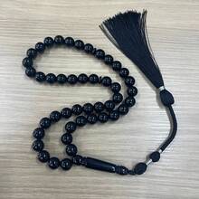 A 45-Bead Synthetic Resin Prayer Bead Bracelet With A Warm And Smooth Touch. It Is A Daily Prayer And Worship Bracelet For Muslims, Suitable For Both Men And Women. It Is Also An Arabic Prayer Bead Bracelet.