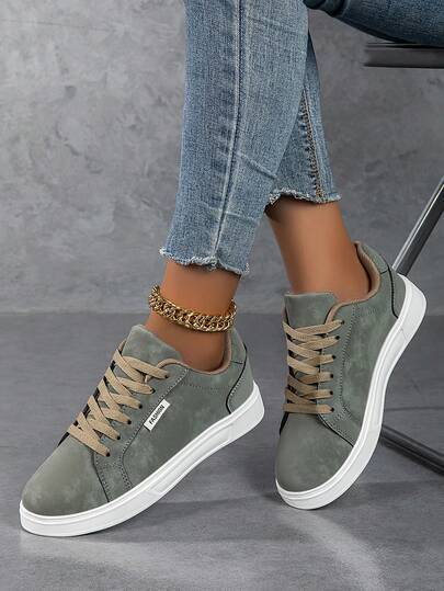 Damskie sneakersy na jesień/zimę, modne białe buty streetwearowe, lekkie buty do skateboardingu