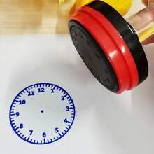 Con dấu đồng hồ tròn lớn, Con dấu thời gian, Đồ dùng giảng dạy, Đồ dùng văn phòng, Con dấu khen thưởng giáo viên, Con dấu bài tập về nhà, Con dấu thời gian, Hiệu quả và di động, Quản lý thời gian, Đồ dùng văn phòng và giáo dục, Chất liệu ABS, Công cụ khen thưởng lý tưởng - Thiết kế hiệu quả và di động, Dễ dàng điền - Một cỡ - Xem 11