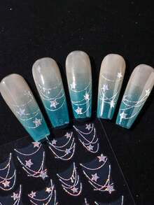 FULL BEAUTY 2片装全息激光银色迷你星线美甲贴纸 Y2K美甲流星美甲饰品 拉丝五角星滑扣 日式美甲装饰 美甲用品 指甲 - 彩色 - 查看 2