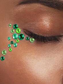 2 Sheets 650pcs Green Self-Adhesive Face Rhinestones, Multiple Sizes Available, Green & Dark Green Rhinestone Stickers, Suitable For Face, Eyes, Nails, Body, Craft Making - 綠色 - 查看 5