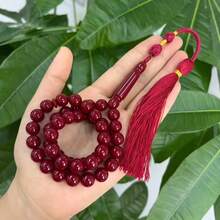 A 45-Bead Synthetic Resin Prayer Bead Bracelet With A Warm And Smooth Touch. It Is A Daily Prayer And Worship Bracelet For Muslims, Suitable For Both Men And Women. It Is Also An Arabic Prayer Bead Bracelet.