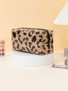 1piece Cute PVC Makeup Bag Leopard Pattern Square Waterproof Clear Cosmetic Bag Fashionable Clutch Pouch Wallet Small Items Storage Bag For Key, Earphone, Coin, Lipstick, Lip Oil, Card, Girls'Accessories College Vacation Cruise Summer Holiday Essentials Organizer Bag With Zipper Women's Makeup Storage Bag Travel Essentials Makeup Organizer Travel Bag For Women