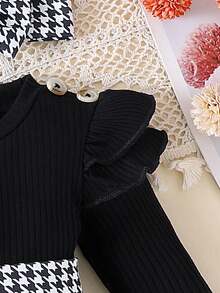 Baby Girl Cute Fake Two Solid Color Flying Edge Long Sleeved Patchwork Plaid Skirt Pants With Socks Set For Spring And Autumn - 黑色 - 查看 4