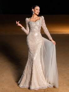 Faeriesty 奢华亮片串珠美人鱼晚礼服 - 心形领口，长袖，几何弧形串珠图案，薄纱拖尾，适合红毯盛典、新娘宴会、正式晚宴等场合，是春季婚礼派对的理想之选。 - 香檳色 - 查看 2