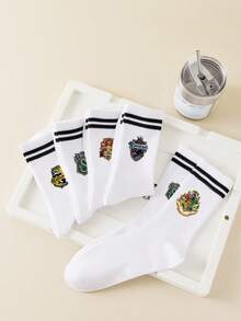 5/1 Paio di calzini equipaggio da uomo a tema Harry Potter. Con design divertenti e interessanti, sono calzini divertenti e bizzarri perfetti per Natale e Ognissanti. Adatti come regali per feste, sono anche ottimi da indossare per le coppie.