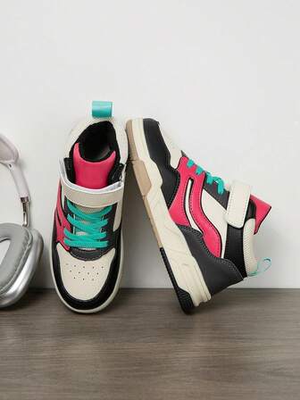 1 双儿童高帮休闲时尚运动鞋，拼色设计，轻便舒适，适合户外、跑步、儿童和青少年