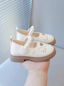 1 Pair Girls/Toddlers/Infants Fashion Heart Design Hook And Loop Non-Slip Soft Bottom Flat Shoes, Suitable For Spring/Autumn - Beige - View 5