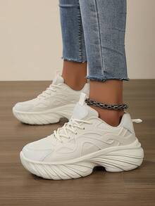 女士厚底厚底运动鞋，透气网眼增高休闲轻便运动鞋和百搭厚底乐福鞋 - 米色 - 查看 3