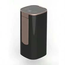 可折叠式数码饮水机泵 - 触摸屏、指纹识别，家用瓶装水解决方案 - 易于使用和清洁。多种功能和颜色的泵可供选择，请选择适合您的款式。