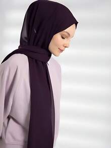 1 chiếc khăn trùm đầu nữ màu trơn bằng vải chiffon giả ngọc trai, kiểu dáng giản dị, kín đáo kiểu Ả Rập, phù hợp sử dụng hàng ngày cho phụ nữ Trung Đông, đi biển, du lịch, nghỉ lễ. - Màu tím - Xem 2