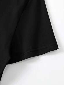 Camiseta preta unissex com elementos de Halloween, tecido grosso, caimento solto e grande, gola redonda, adequada para o verão, estampa de personalidade de desenho animado, estilo casual, camiseta engraçada, natural e casual, para deslocamento diário, volta às aulas, uso diário, caveira, cabeça de abóbora, grafite de letras