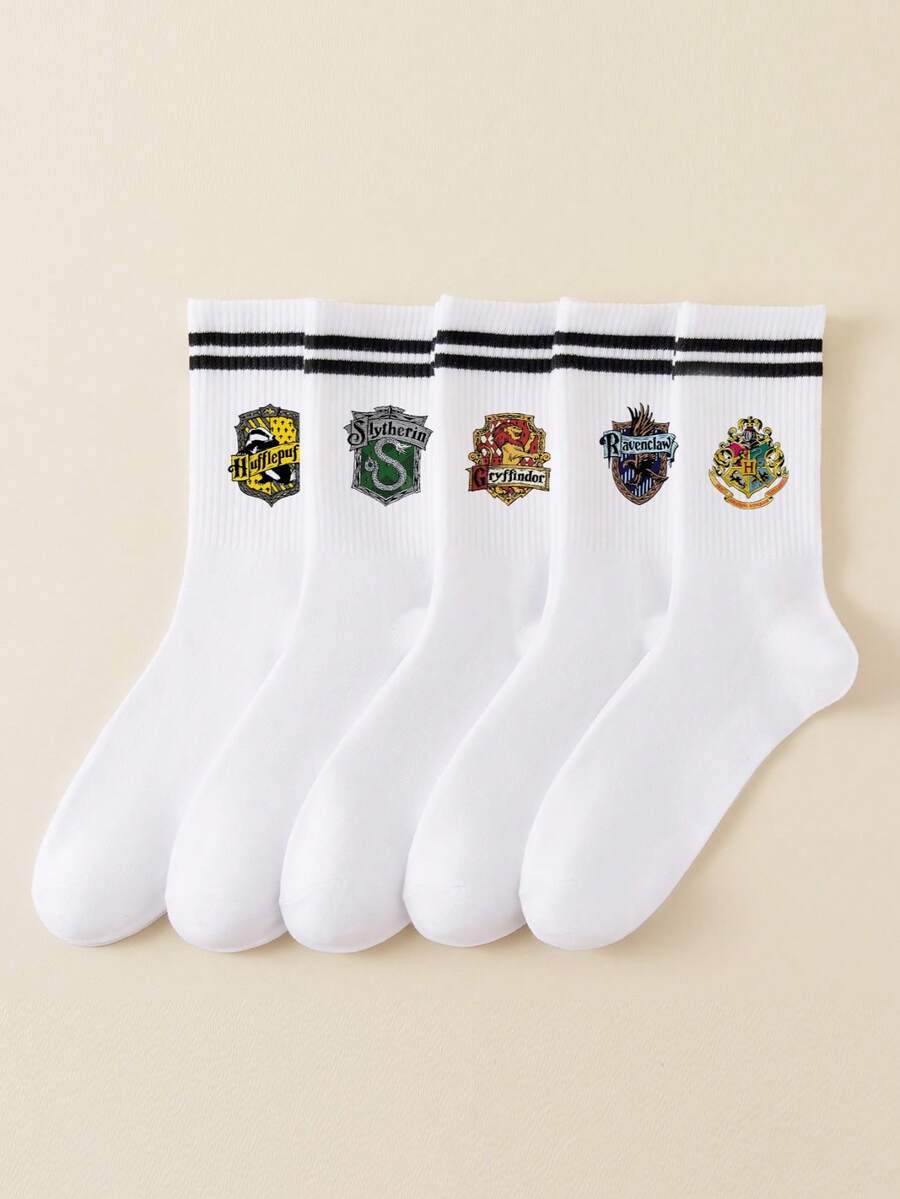 5/1 Paio di calzini equipaggio da uomo a tema Harry Potter. Con design divertenti e interessanti, sono calzini divertenti e bizzarri perfetti per Natale e Ognissanti. Adatti come regali per feste, sono anche ottimi da indossare per le coppie.