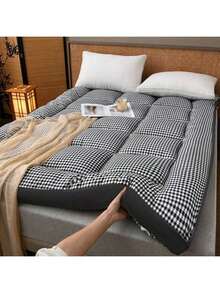 Outdoor-Ready Foldable Mattress - Water-Resistant Floor Mat For Camping, Beach & Spare Guest Bed - Black - View 13