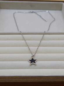 1 pieza Collar con colgante de pentagrama plateado minimalista para mujer, collar gargantilla delicado y versátil, adecuado para uso diario, reuniones y regalos