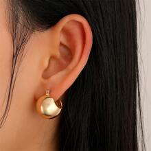 1 Pair Vintage Elegant Smooth Half-Sphere C-Shaped Earrings, Fashion Jewelry Accessories, Lightweight Luxurious Style Suitable For Daily, Party, Wedding Wear